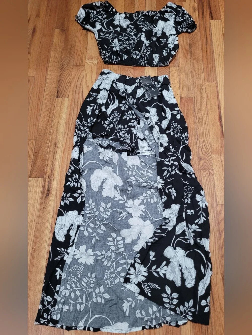 Black & White Floral Maxi Skirt - Women